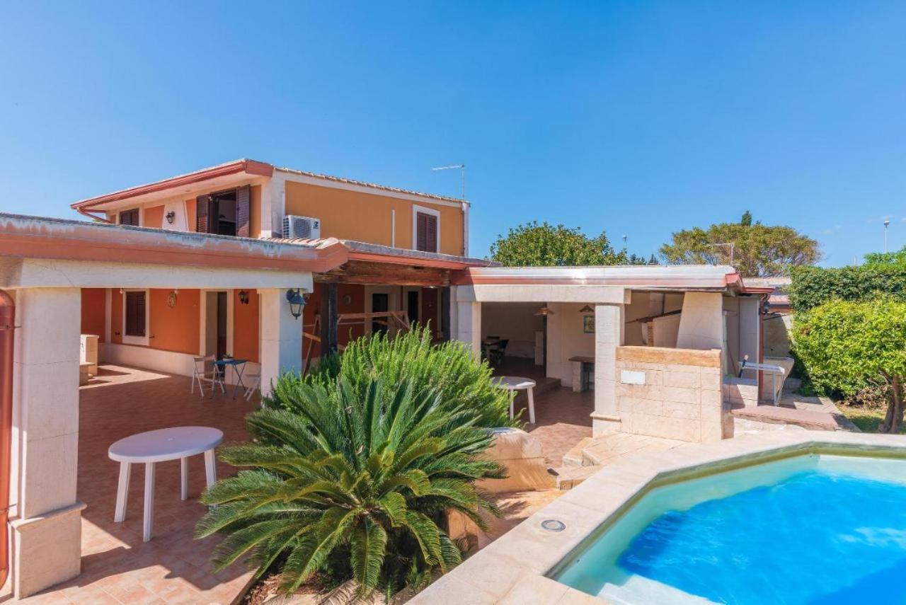 Villa Con Piscina Al Mare Ognina Exterior foto